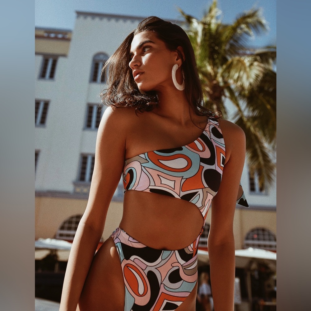 Same Los Angeles bikini